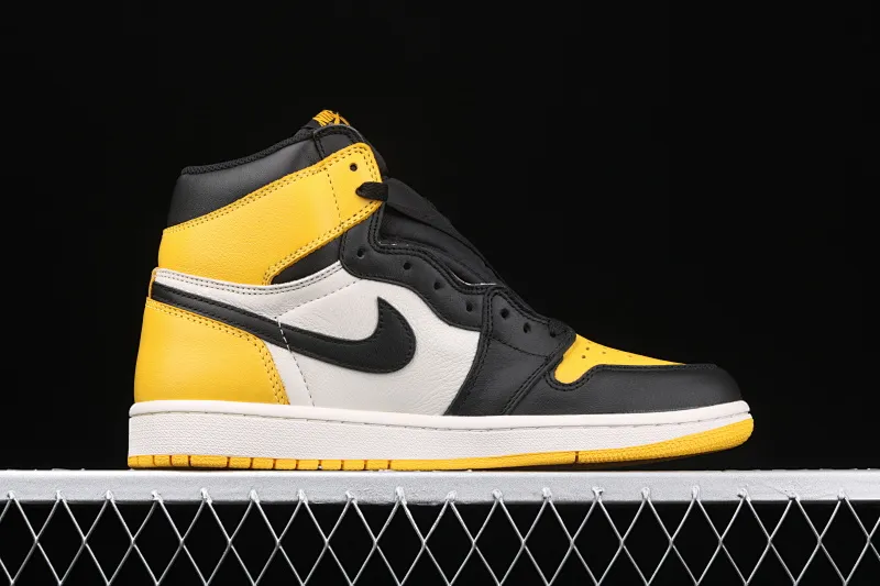 All categories Air Jordan Jordan series basketball shoes Air Jordan 1 High pure original version Air Jordan AJ1 Retro High OG "Yellow Toe" AJ1 Hornet Joe 1 black and yellow toe AR1020-700